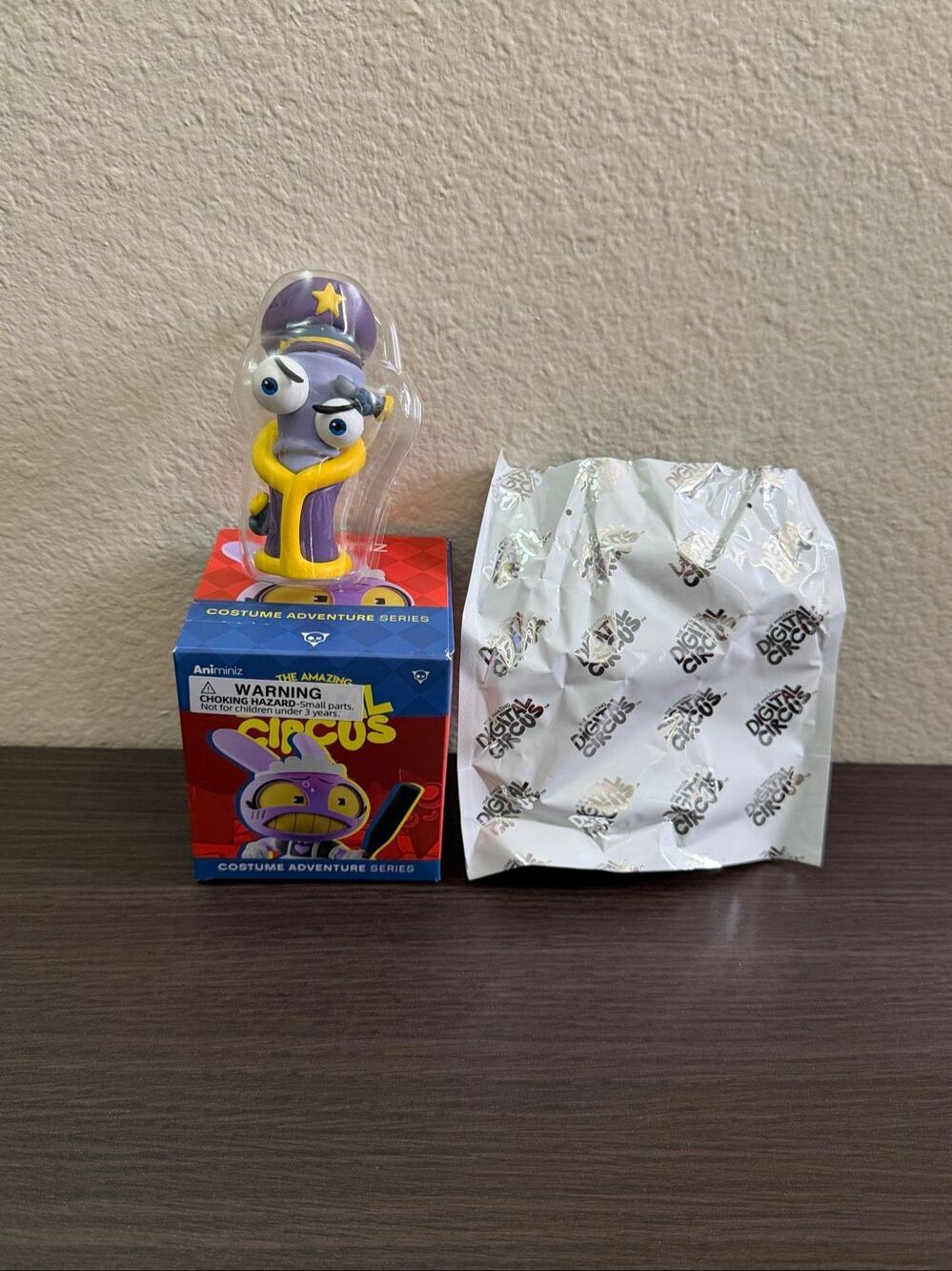 The Amazing Digital Circus Costume Adventure Blind Box Figure - Kinger